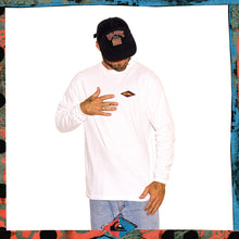 Load image into Gallery viewer, 1990&#39;s Quiksilver Spellout Long Sleeve Graphic Tee (L)
