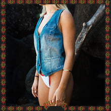 Load image into Gallery viewer, Y2K Billabong Denim Vest (M)
