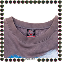Load image into Gallery viewer, 2003 Maui &amp; Sons Graphic Sweatshirt (L)
