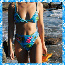 Load image into Gallery viewer, 1990&#39;s FINCH Floral Bikini Set (S)
