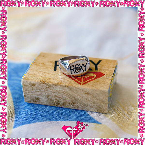 Y2K Roxy Spellout Ring w/ Box