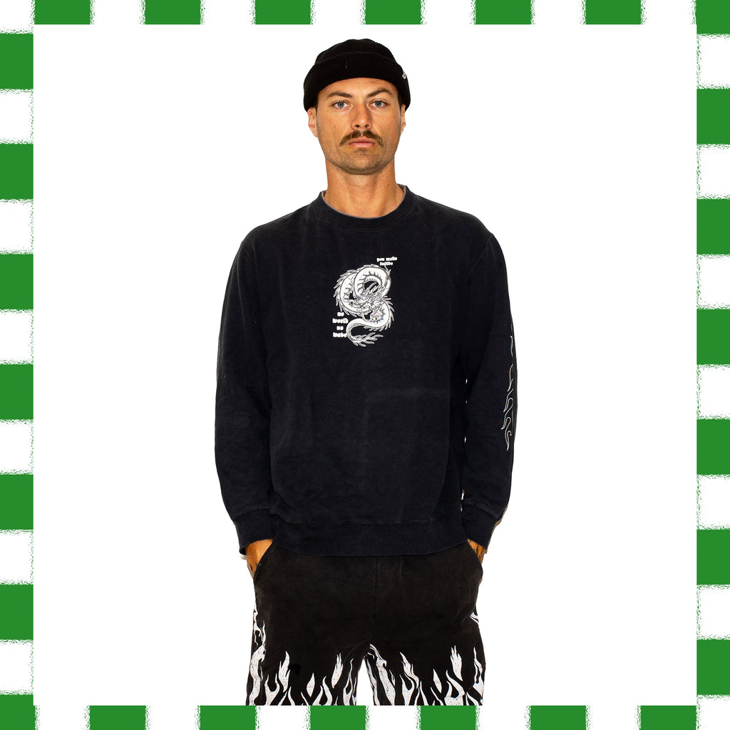 Y2K Dig Deep "Dragon" Graphic Sweatshirt (L)