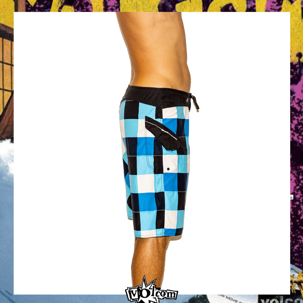 Y2K Volcom Mod Tech Boardies (32")