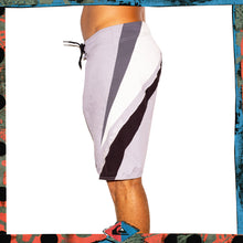 Load image into Gallery viewer, Y2K Quiksilver Tech Boardshorts (32&quot;)
