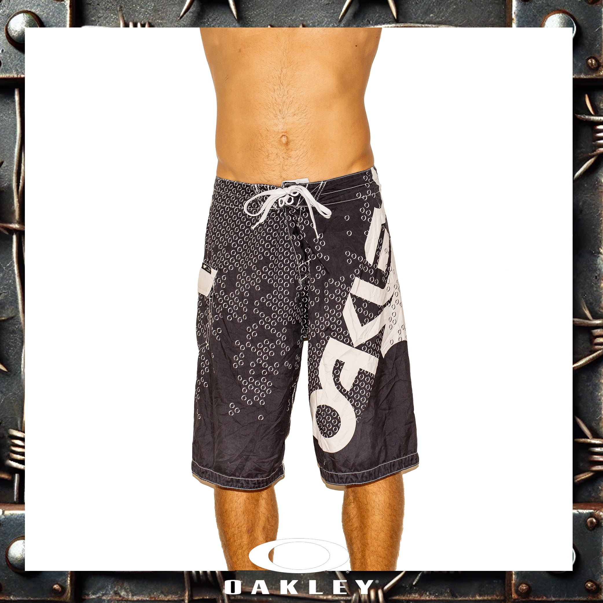 Y2K Oakley Vault Tech Boardies (34")