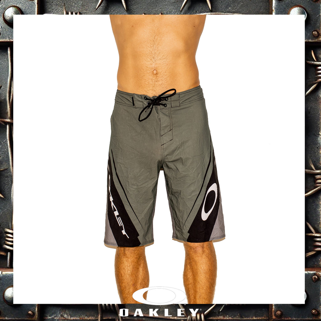 Y2K Oakley Airlite Tech Boardies (34")