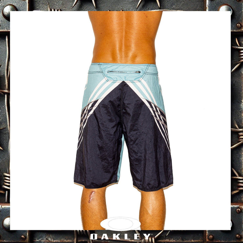 Y2K Oakley Vault Tech Boardies (34")