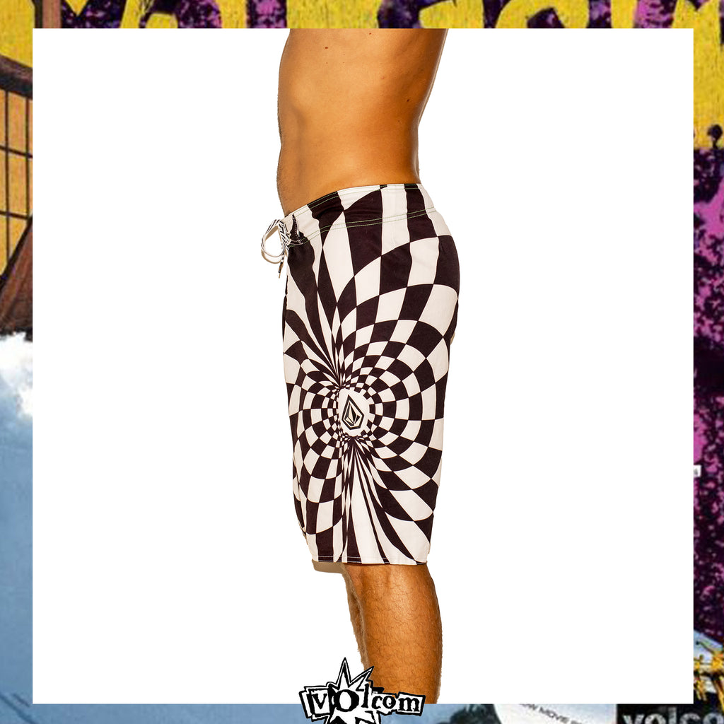 Y2K Volcom "Dean Morrison - Dingo Mod Signature Series" Boardies (32")