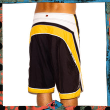 Load image into Gallery viewer, Y2K Quiksilver Tech Boardshorts (32&quot;)
