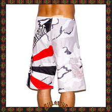 Load image into Gallery viewer, Y2K Billabong &quot;Andy Irons - Rising Sun Signature Series&quot; Boardshorts (32&quot;)
