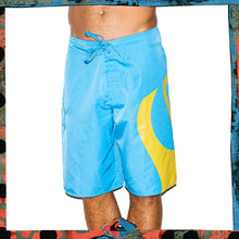 Load image into Gallery viewer, Y2K Quiksilver Tech Boardshorts (34&quot;)
