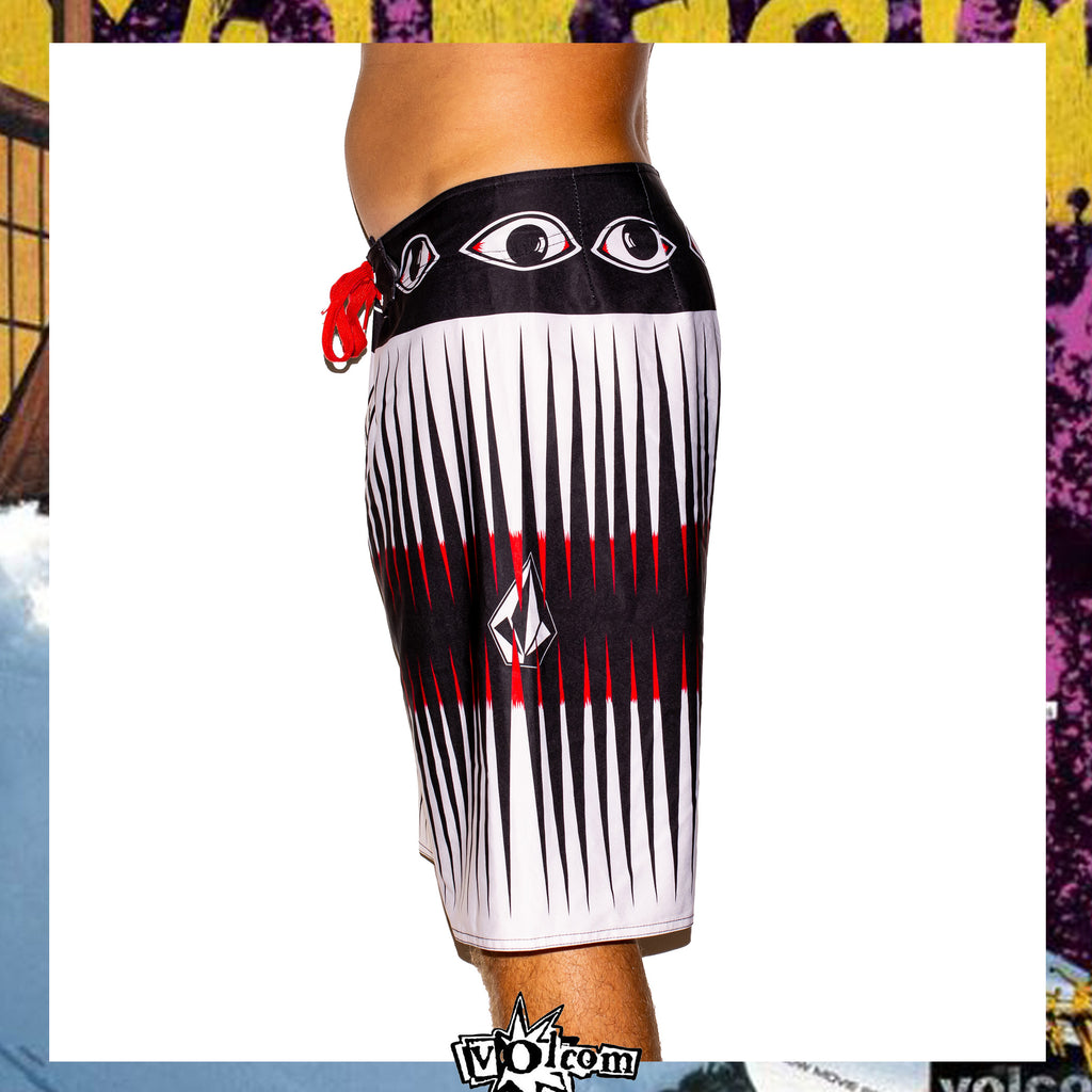Y2K Volcom "EA FA - Mod Series" Boardies (30")