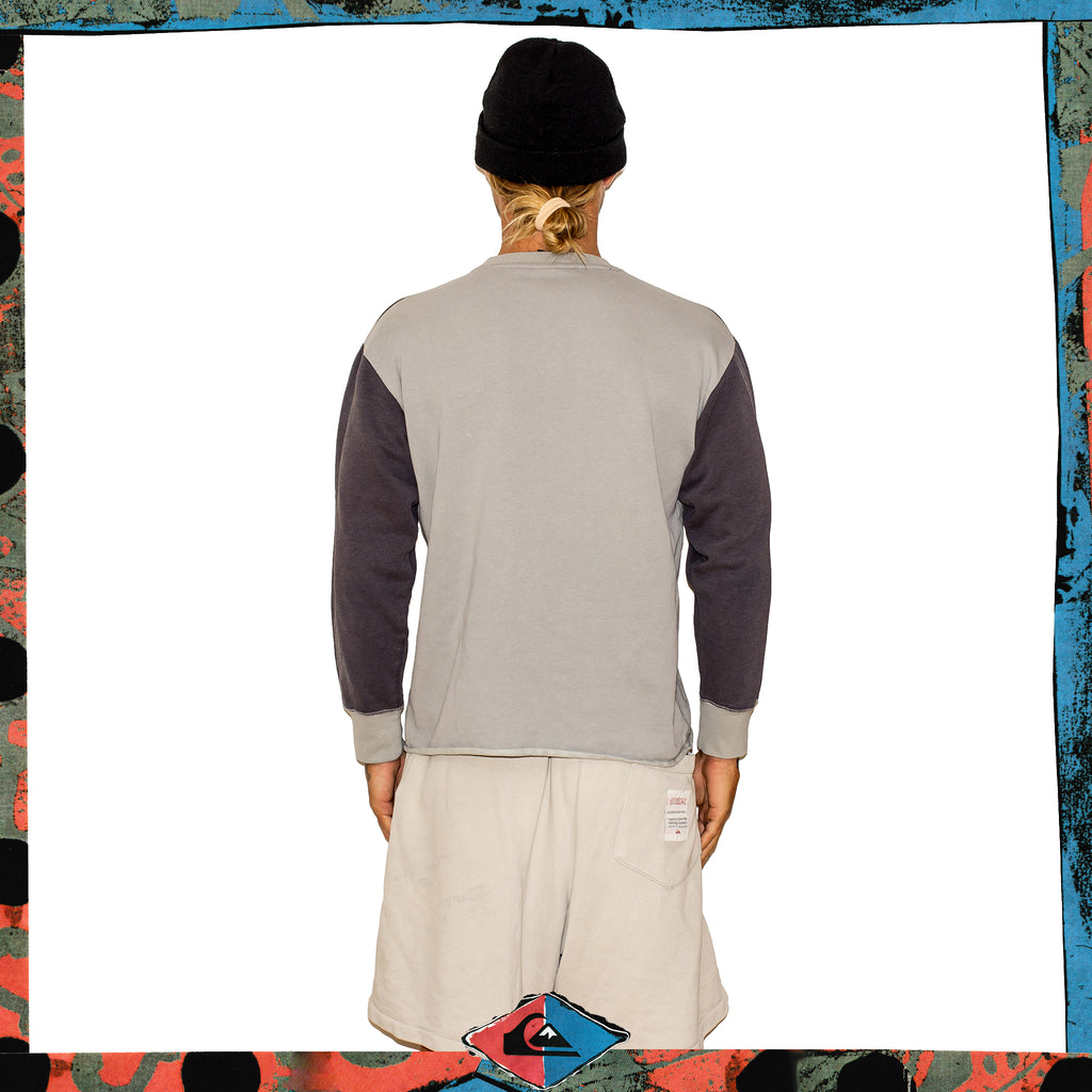 Y2K Quiksilver Script Crewneck Sweatshirt (M)