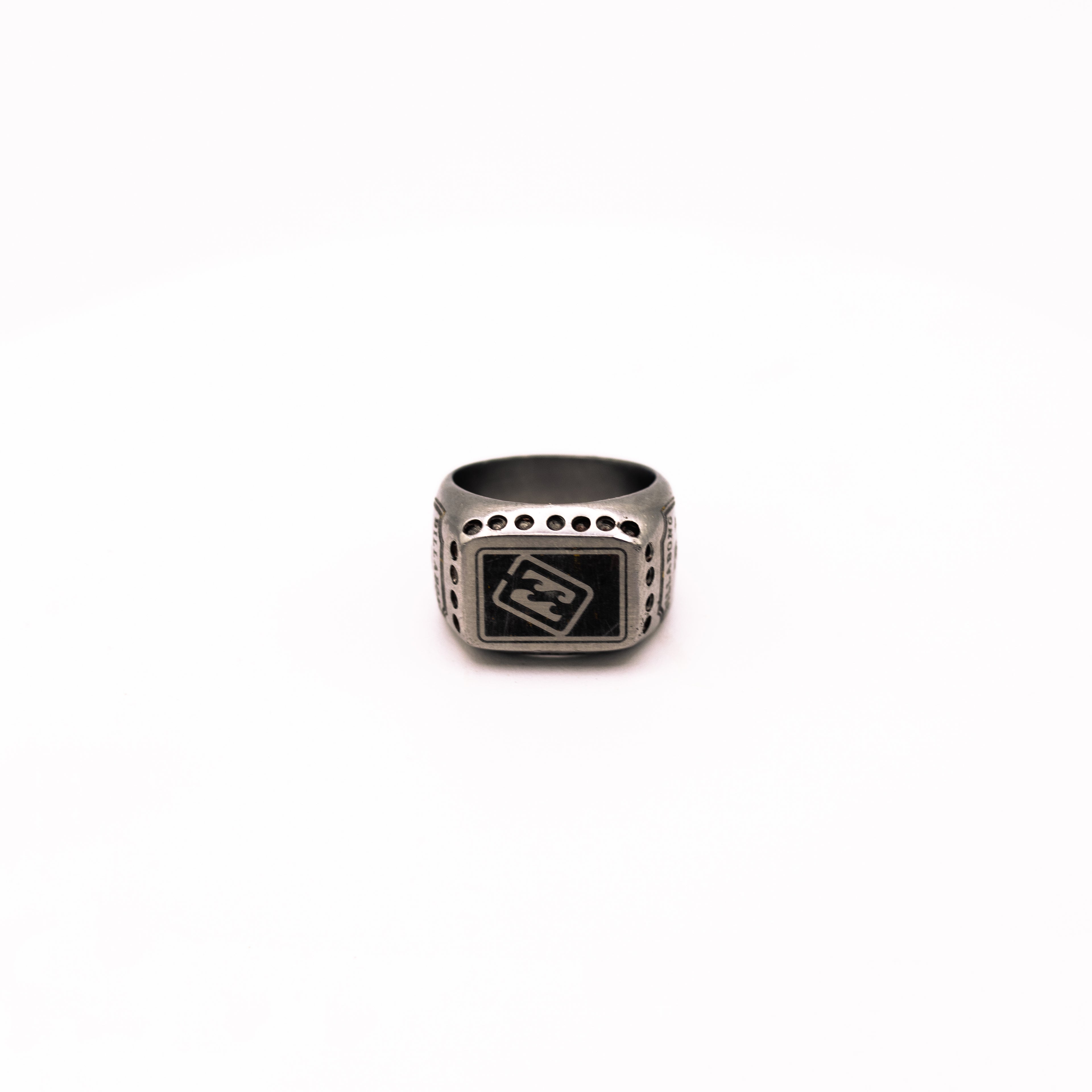 Y2K Billabong Titanium Signet Ring (US8.5 - AUS Q 1/2)