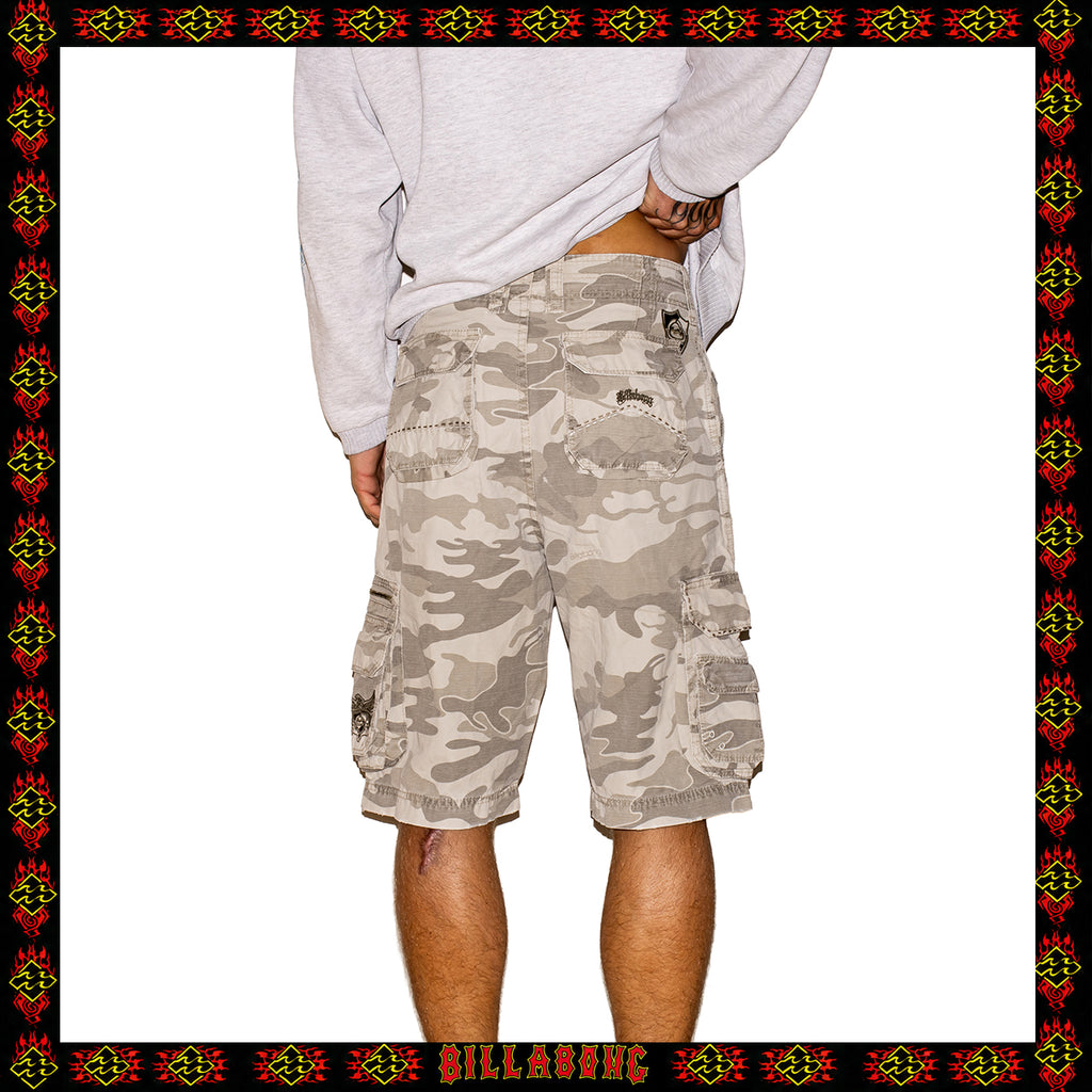 Y2K Billabong Camo Cargo Shorts (29")