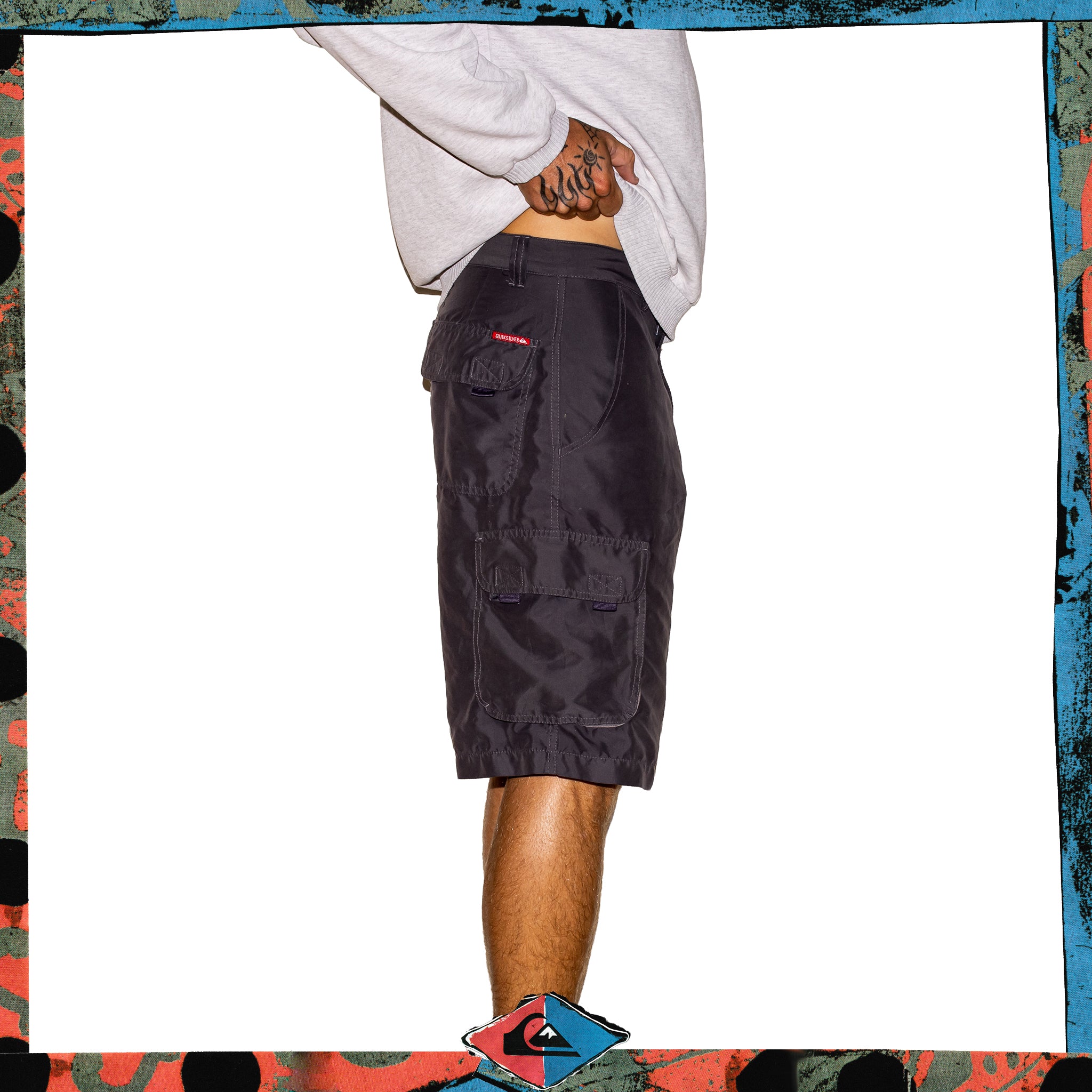 Y2K Quiksilver Script Cargo Shorts (31")