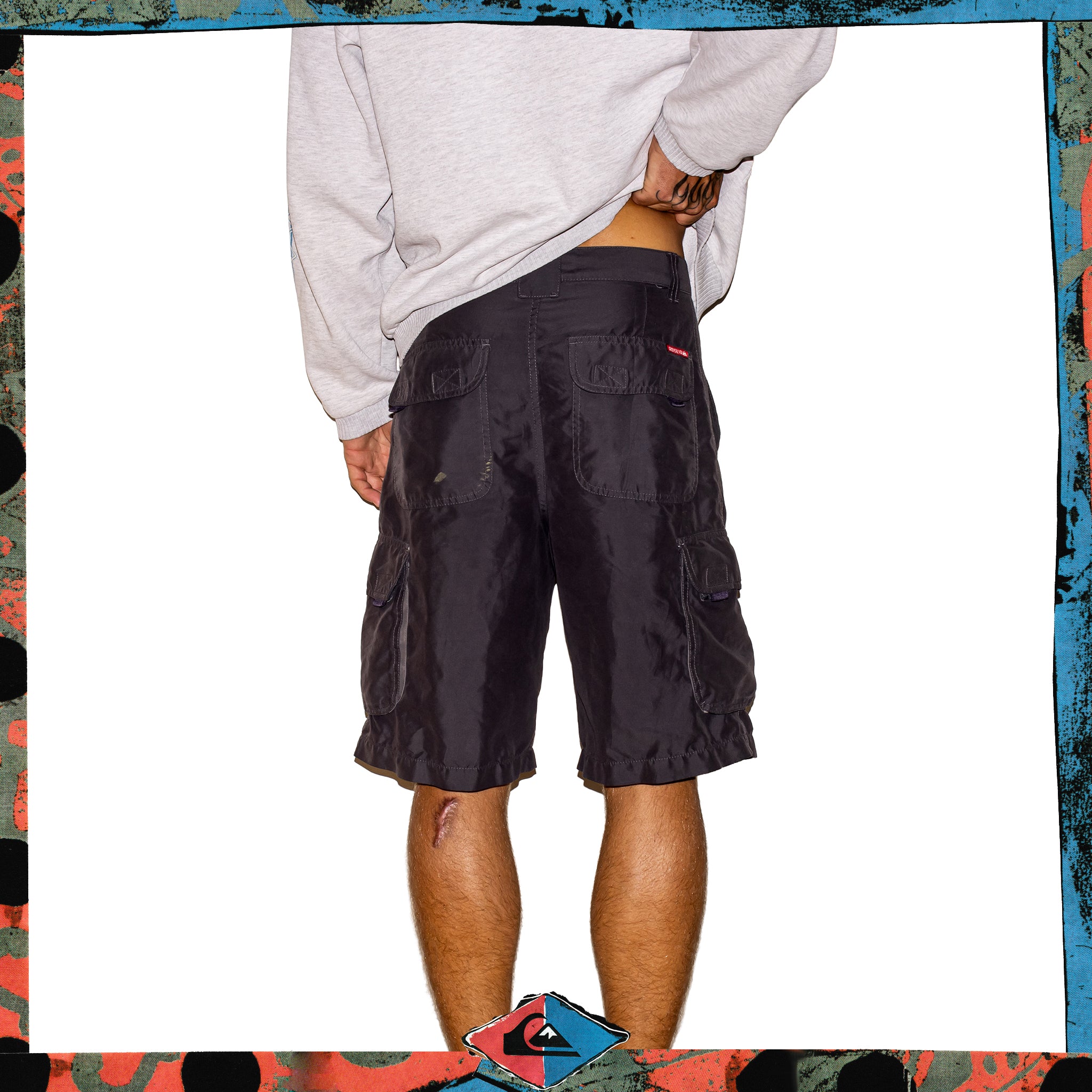 Y2K Quiksilver Script Cargo Shorts (31")
