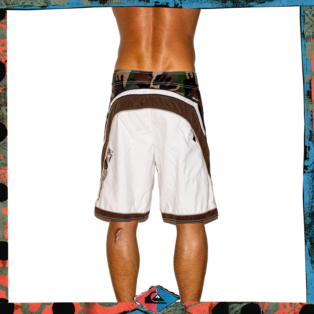 Y2K Quiksilver Camo Supreme Tech Boardies (32")
