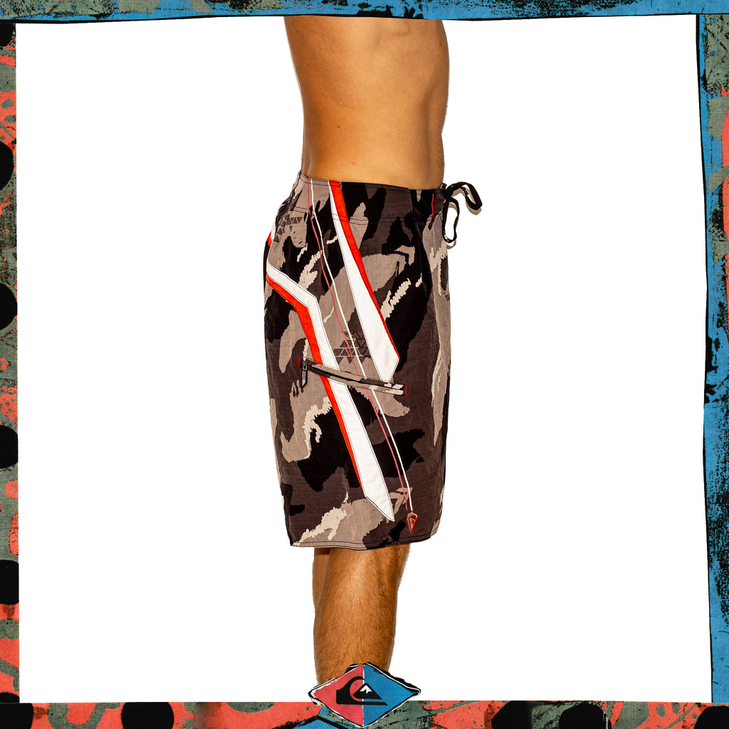 Y2K Quiksilver "Camo" Supreme Tech Boardies (34")