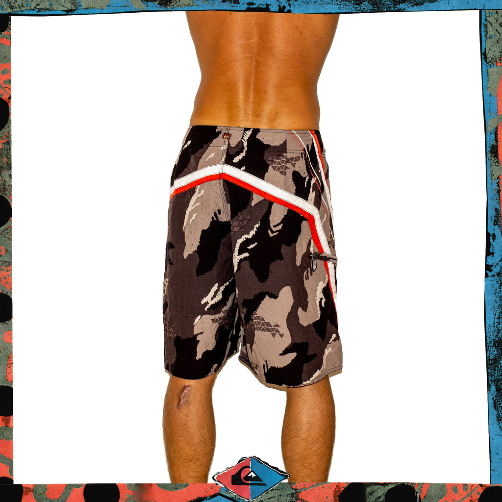Y2K Quiksilver "Camo" Supreme Tech Boardies (34")