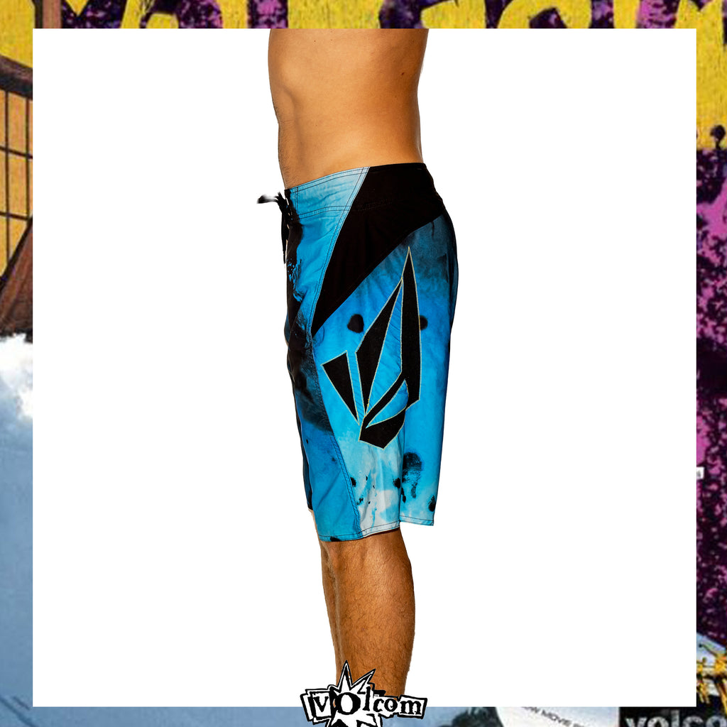 Y2K Volcom "Bruce Irons - Annihilator Signature Series" Boardies (32")