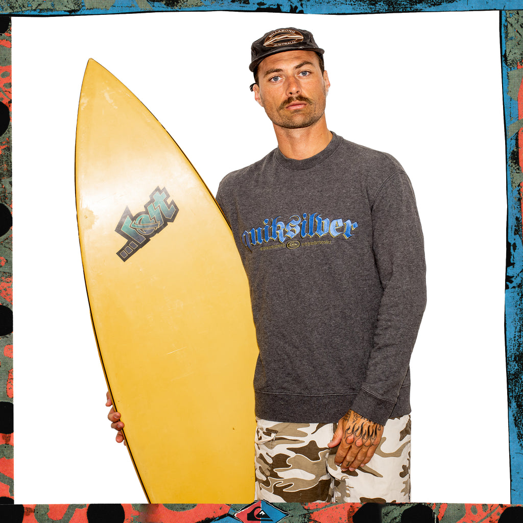 Y2K Quiksilver Spellout Crewneck Sweatshirt (M-L)