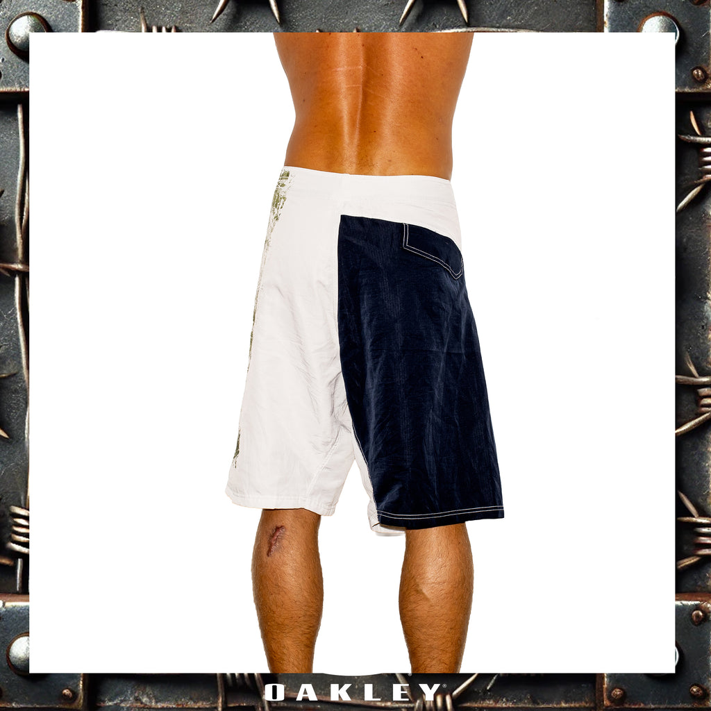 Y2K Oakley "Red Tag" Vault Tech Boardies (36")