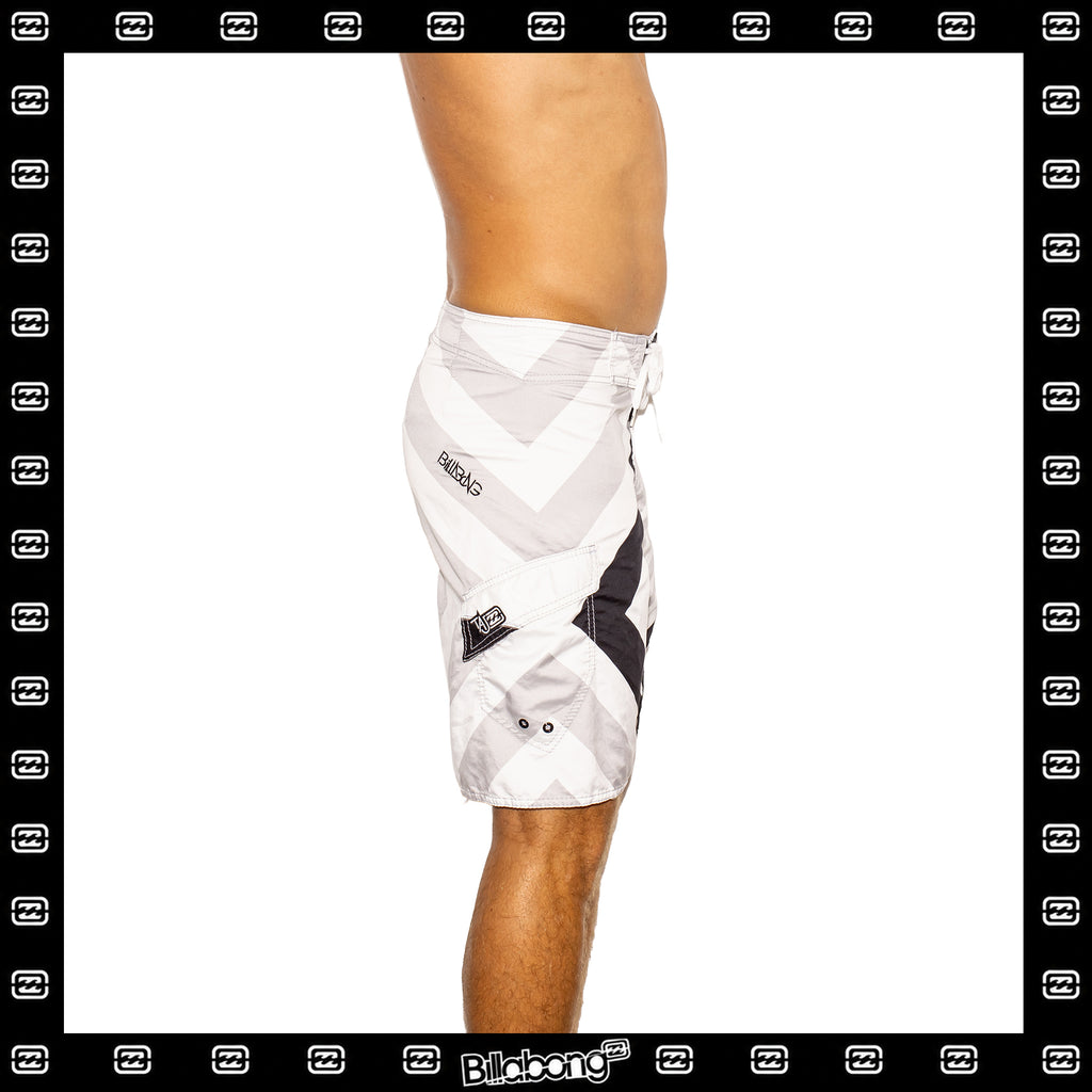 Y2K Billabong "Taj Burrow - Teeb 3 Signature Series" Boardies (30")