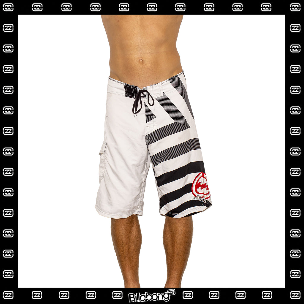 Y2K Billabong Supreme Tech Boardies (32")