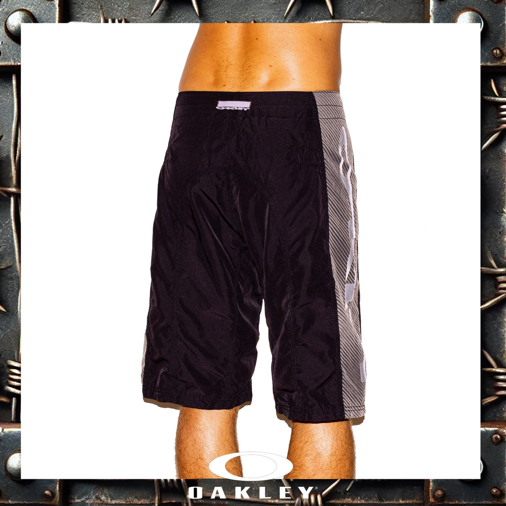 Y2K Oakley Vault Tech Boardies (36")