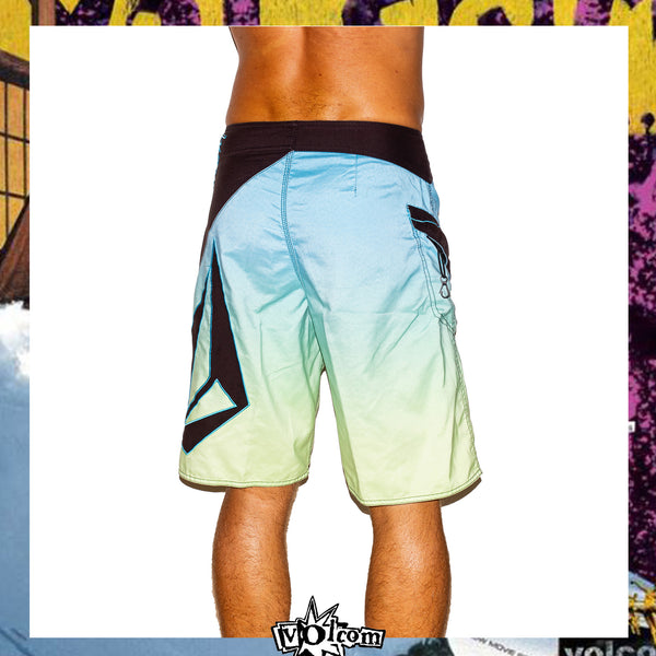 Y2K Volcom "Vee Bee Mod" Boardies (30")