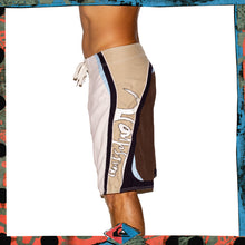 Load image into Gallery viewer, Y2K Quiksilver Supreme Tech Boardies (30&quot;)
