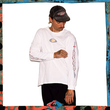 Load image into Gallery viewer, Y2K Quiksilver &quot;Quad Hit&quot; L/S Tee (M)
