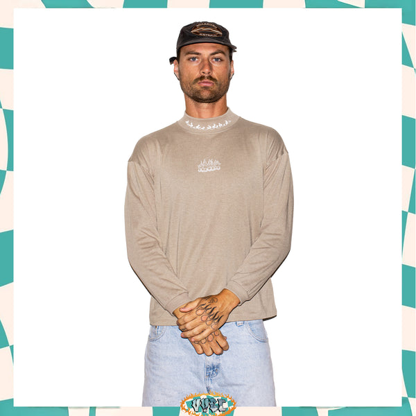 VVGC - Dead Heat Vintage Mock Neck L/S Tee (M)