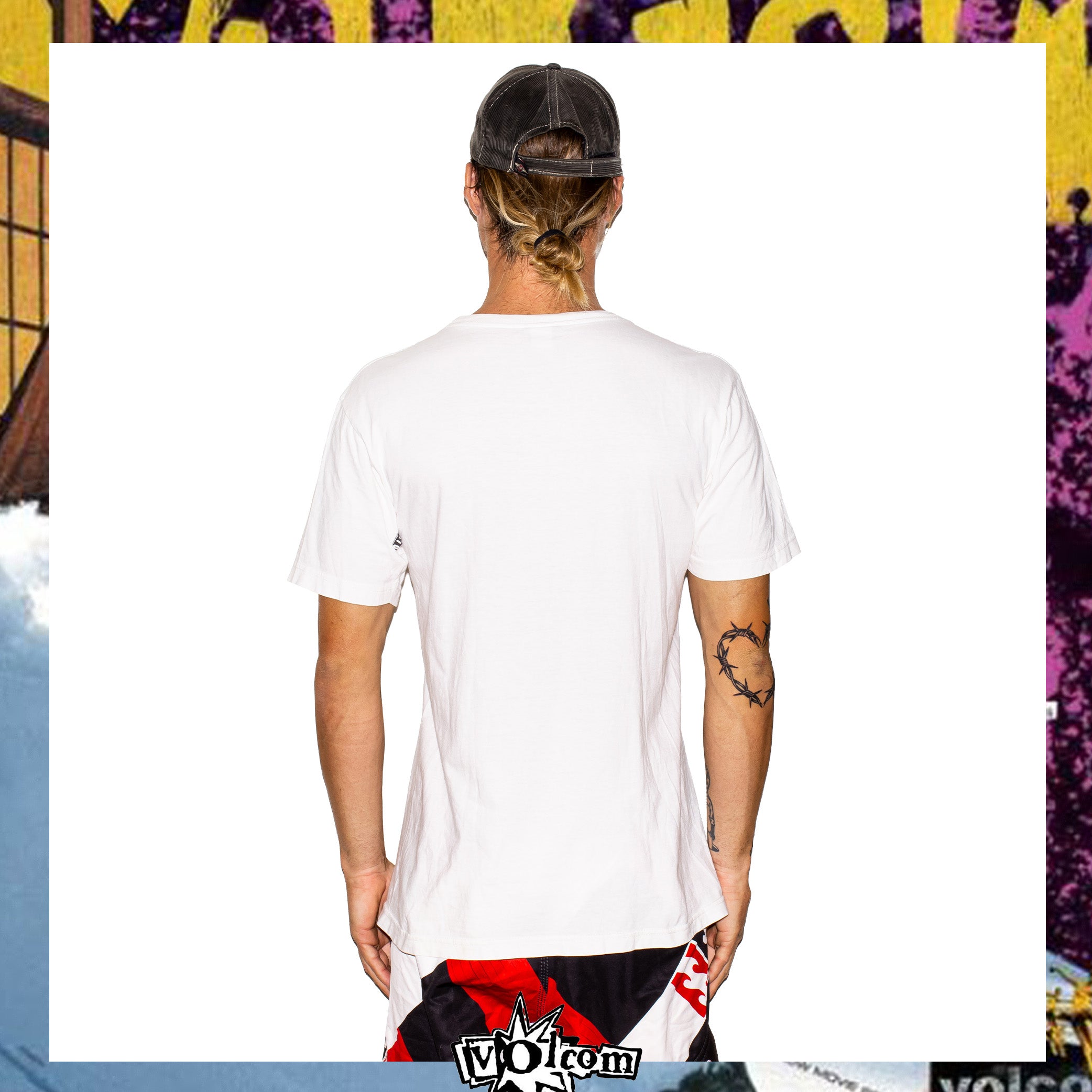 Y2K Volcom "God Save The North Shore" Graphic Tee (M-L) *RARE*