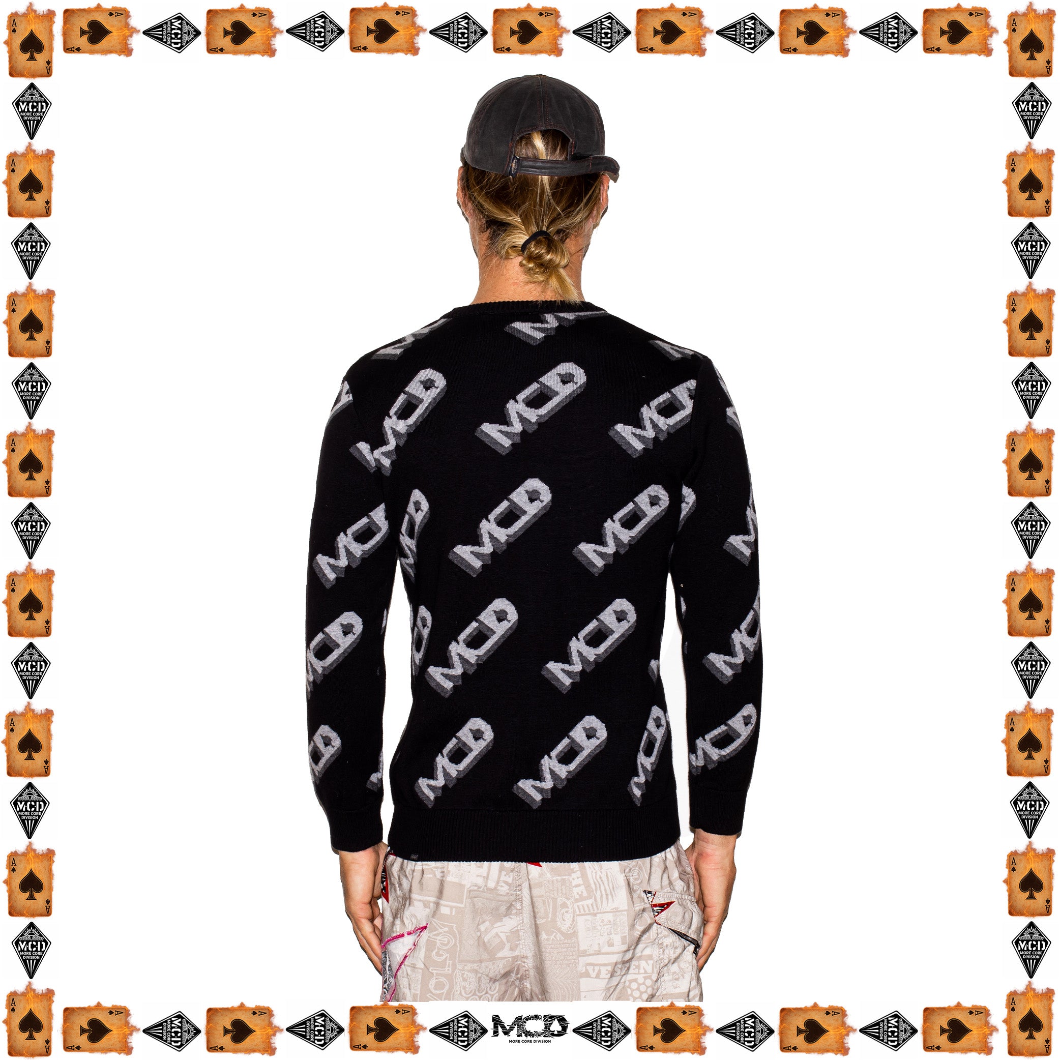 Y2K More Core Division Knit (M)