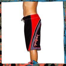 Load image into Gallery viewer, Y2K Quiksilver Supreme Tech Boardies (33&quot;)
