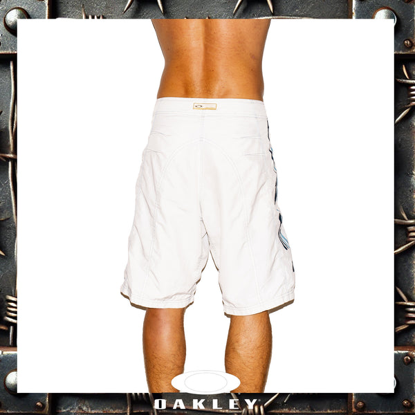 Y2K Oakley Vault Tech Boardies (32")