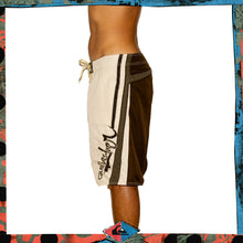 Load image into Gallery viewer, Y2K Quiksilver Supreme Tech Boardies (34&quot;)
