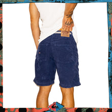 Load image into Gallery viewer, 1990&#39;s Quiksilver &quot;QSD&quot; Corduroy Shorts (31&quot;)
