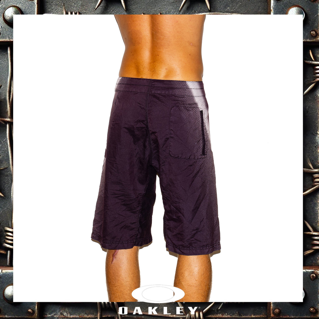 Y2K Oakley Vault Tech Boardies (34")