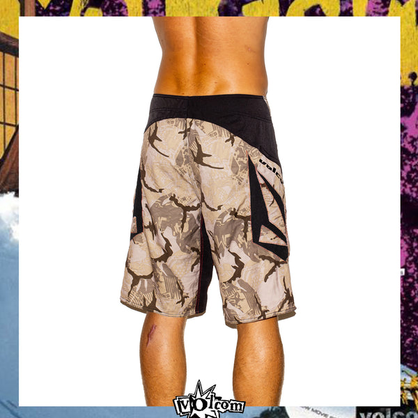 Y2K Volcom "Bruce Irons - Annihilator Mod Signature Series" Boardies (32")