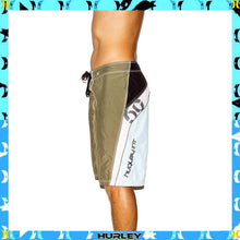 Load image into Gallery viewer, Y2K Hurley International Tech Boardies (32&quot;)
