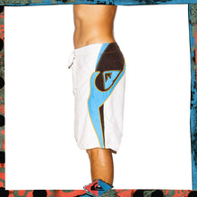 Load image into Gallery viewer, Y2K Quiksilver Supreme Tech Boardies (33&quot;)
