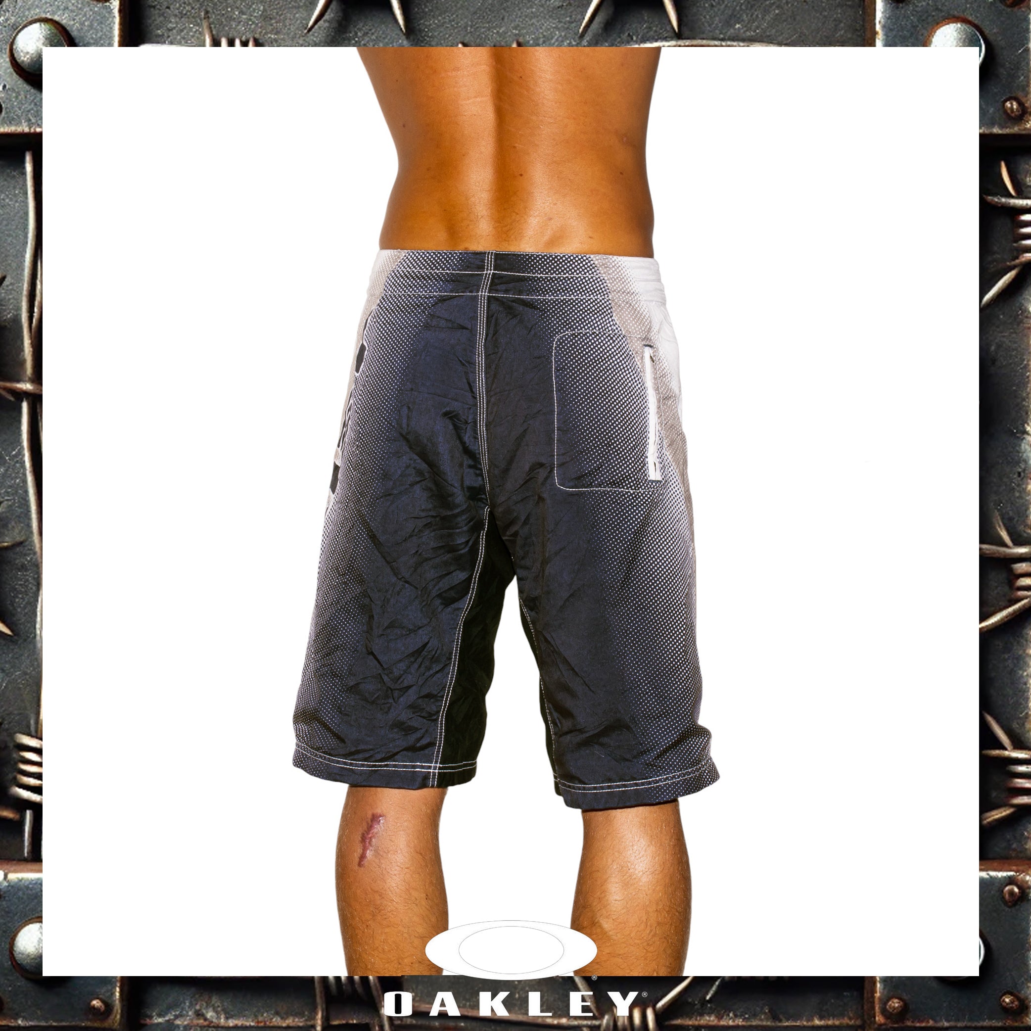 Y2K Oakley Vault Tech Boardies (34")