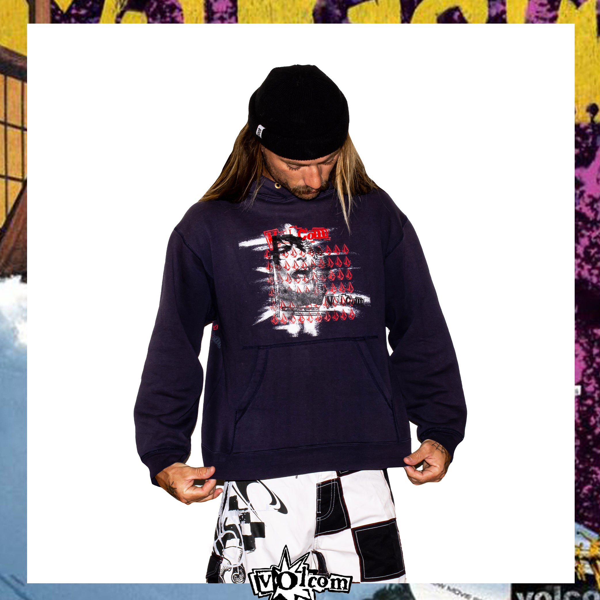 Y2K Billabong Graphic Hoodie (M)