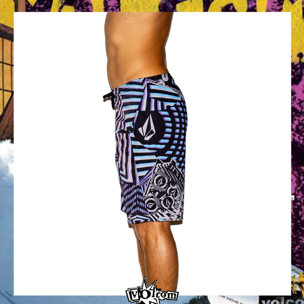 Y2K Volcom "3D Gonzo" Amphibulator Tech Boardies (30")
