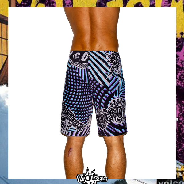 Y2K Volcom "3D Gonzo" Amphibulator Tech Boardies (30")