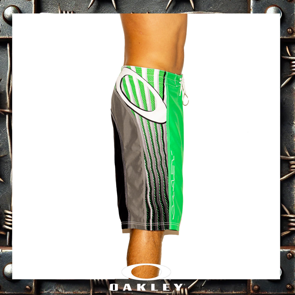 Y2K Oakley Vault Tech Boardies (32")