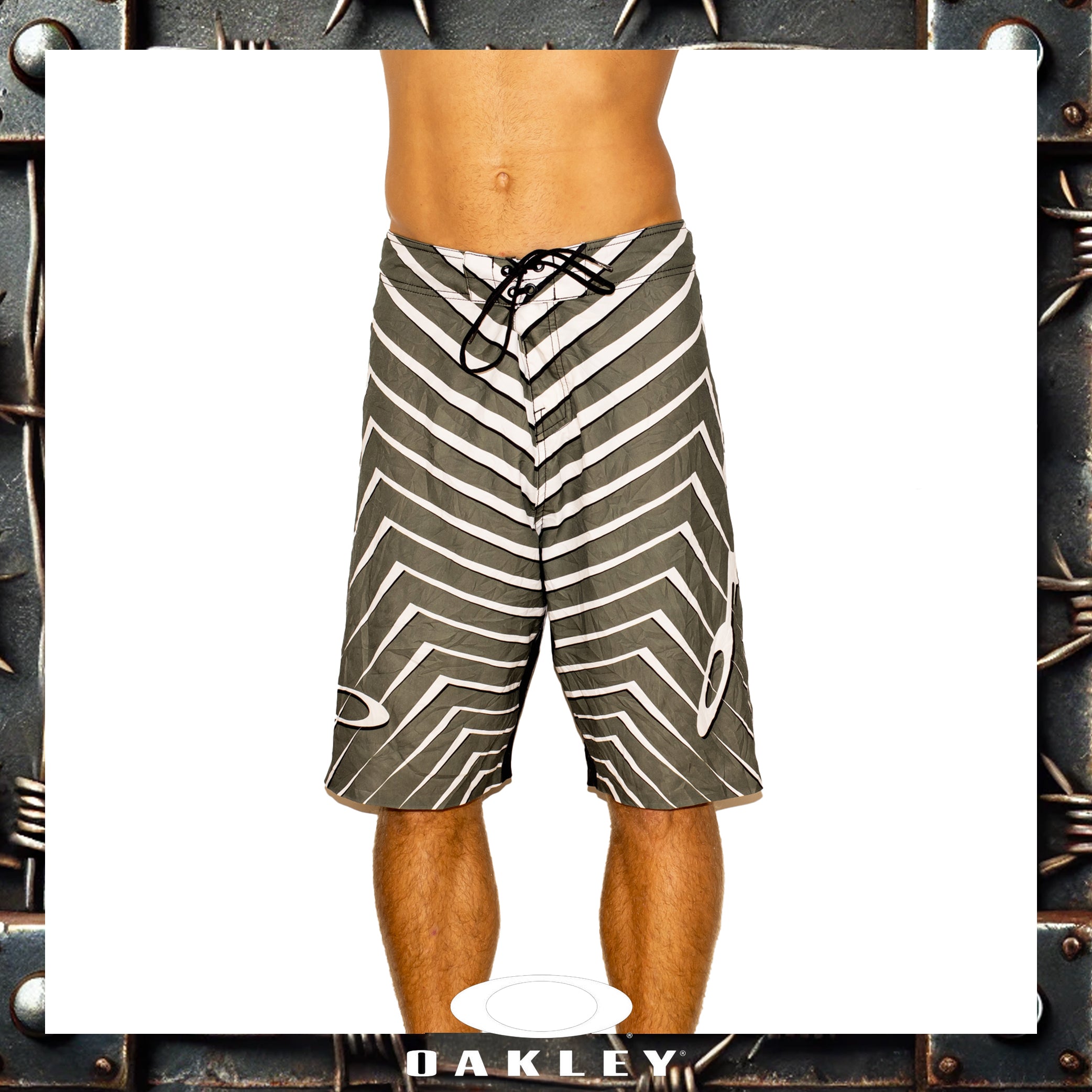 Y2K Oakley Vault Tech Boardies (36")